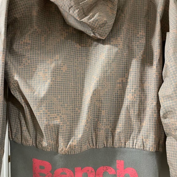 Bench Spring Rain Jacket - Picture 4 of 4